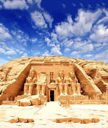 abu-simbel-tour-from-aswan-by-flight